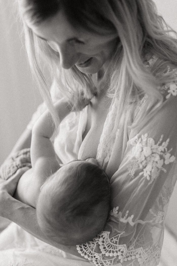 Photographe-Allaitement-Maman-Bebe-Famille-Cherbourg-Valognes-Les-Pieux