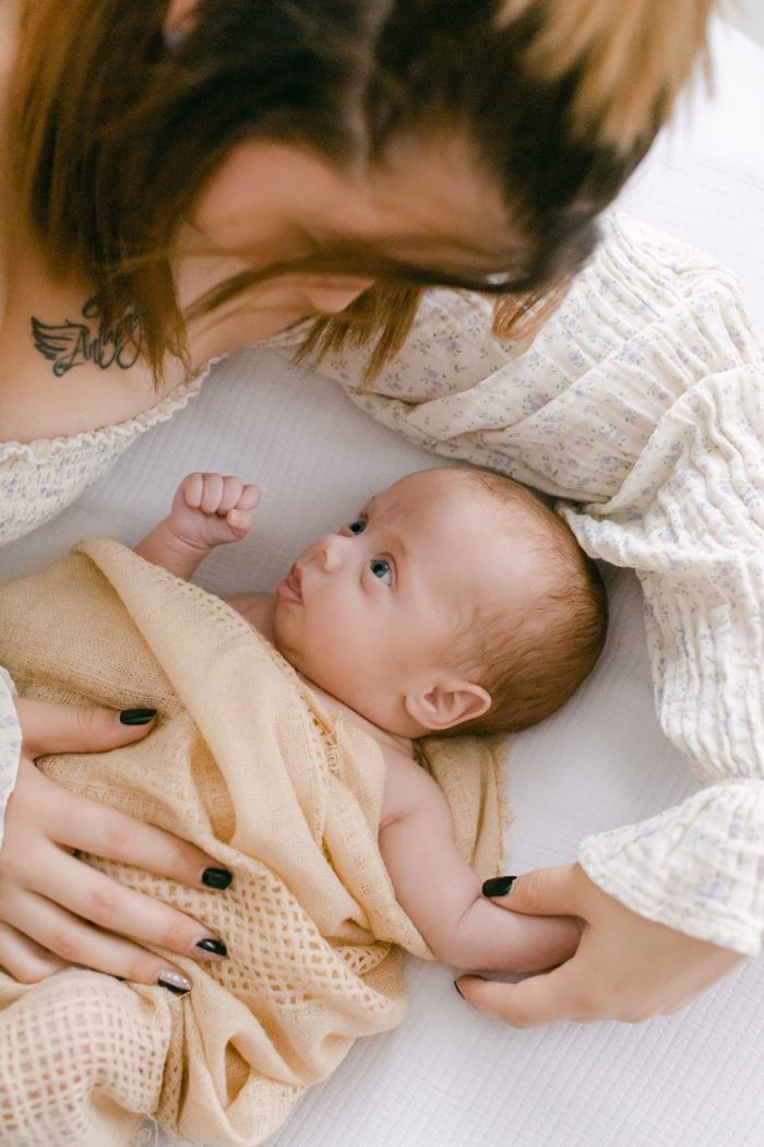 Photographe-Allaitement-Maman-Bebe-Famille-Cherbourg-Valognes-Les-Pieux