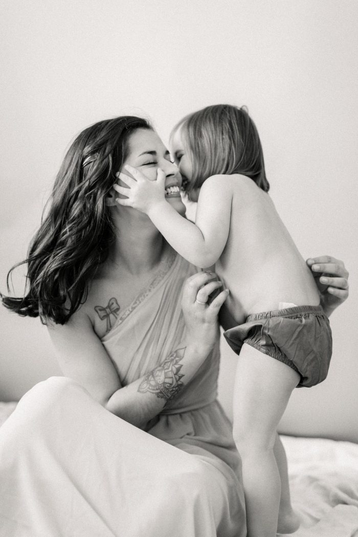 Photographe-Allaitement-Maman-Bebe-Famille-Cherbourg-Valognes-Les-Pieux