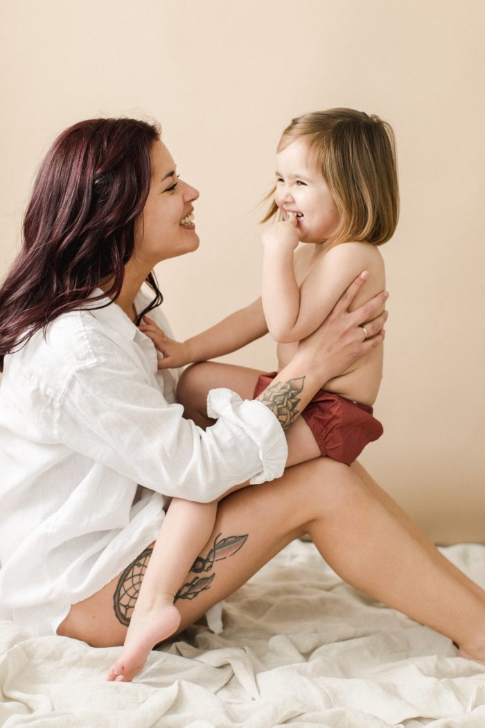 Photographe-Allaitement-Maman-Bebe-Famille-Cherbourg-Valognes-Les-Pieux