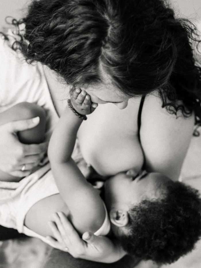 Photographe-Allaitement-Maman-Bebe-Famille-Cherbourg-Valognes-Les-Pieux