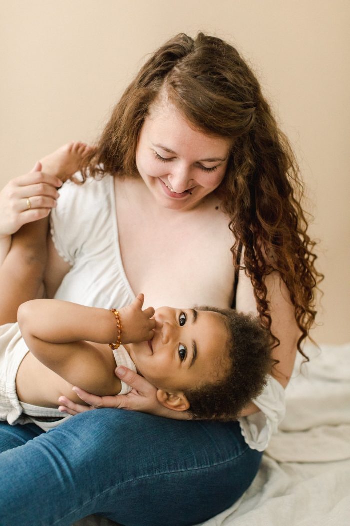Photographe-Allaitement-Maman-Bebe-Famille-Cherbourg-Valognes-Les-Pieux