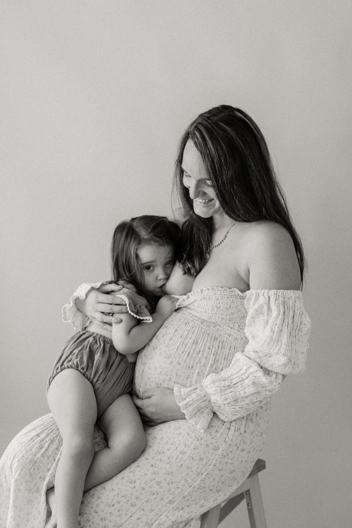 Photographe-Allaitement-Maman-Bebe-Famille-Cherbourg-Valognes-Les-Pieux