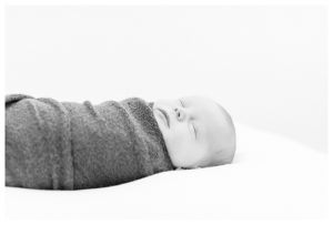 Photographe-Nouveau-Ne-Manche-Valognes-Cherbourg-Carentan-Saint-Lo--Bebe-Marie-Alice-G