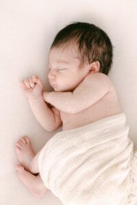 Photographe-Naissance-Nouveau-Ne-Maternite-Bebe-Cherbourg-Valognes-Les-Pieux